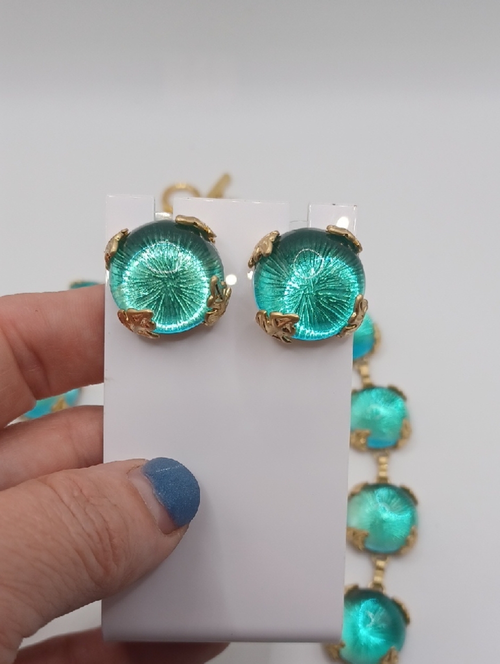 1950s Teal/Green Czech Glass Necklace and Earring Set - Picture 5 of 11